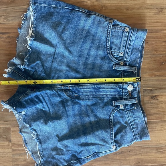 Madewell Mom Jean Short - Picture 3 of 6